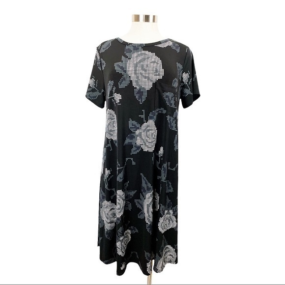 LuLaRoe Dresses & Skirts - LuLaRoe Black‎ & Grey Floral Print Carly Medium